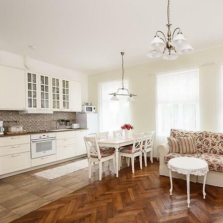 Roosi Apartment Pärnu Kültér fotó
