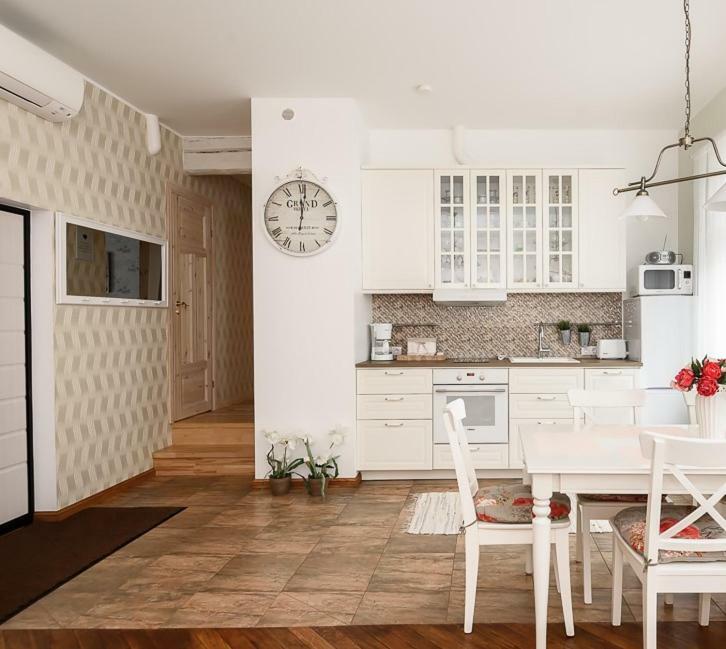 Roosi Apartment Pärnu Kültér fotó